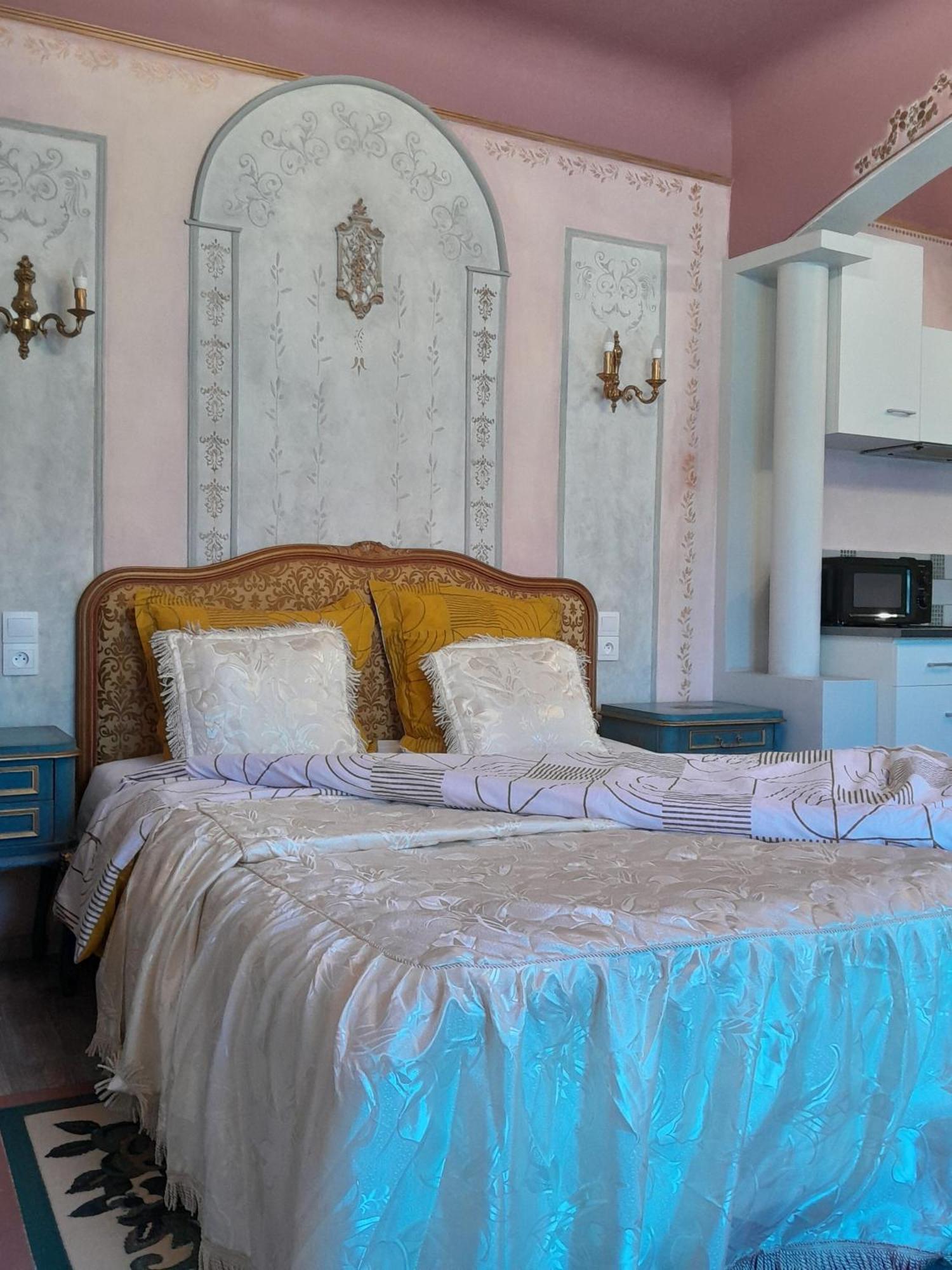 Studio Magenta Vinca Luaran gambar